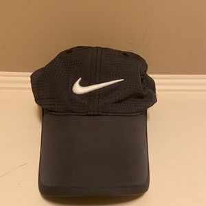 Adjustable Nike golf/tennis hat